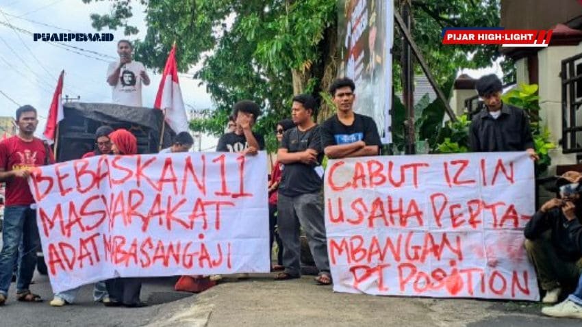 2 Aksi Unjuk Rasa “Warnai” Sidang Kedua 11 Warga Maba Sangaji