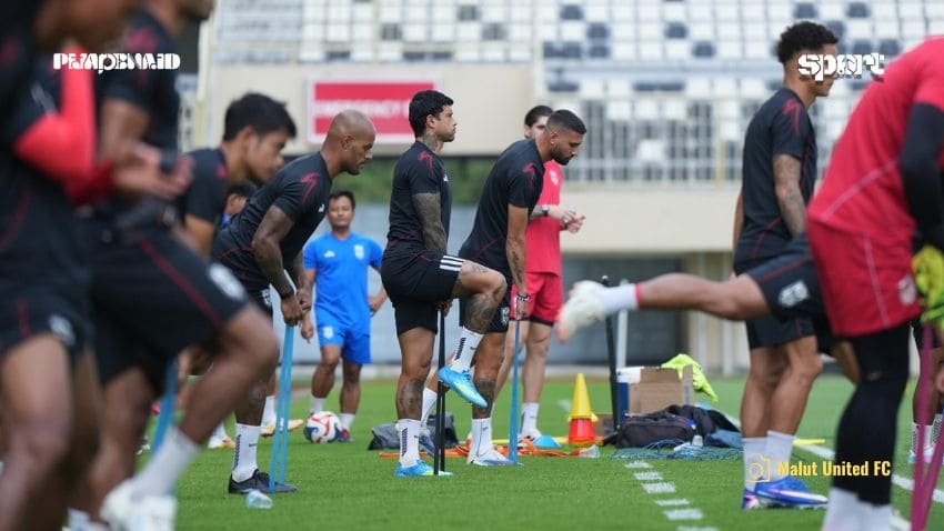 psbs biak malut united fc pekan 30